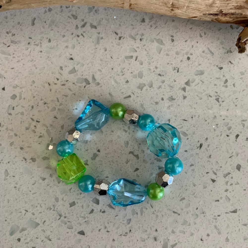 Beautiful Turquoise & Green Kids Beaded Bracelet